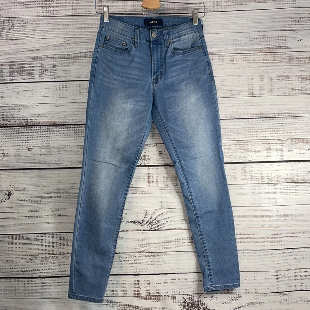 🔥 SALE AEROPOSTALE High Rise Jeans | Size 2 Short